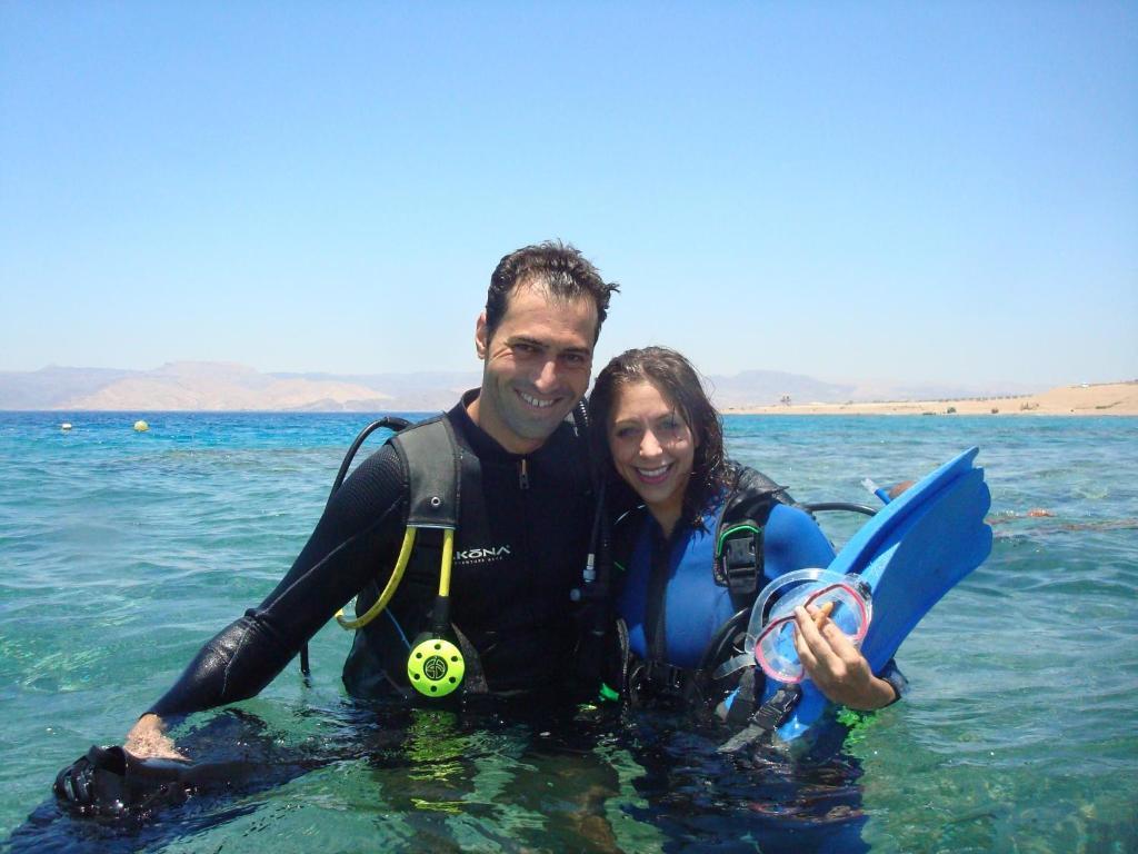 Red Sea Dive Center Hotel Akaba Buitenkant foto